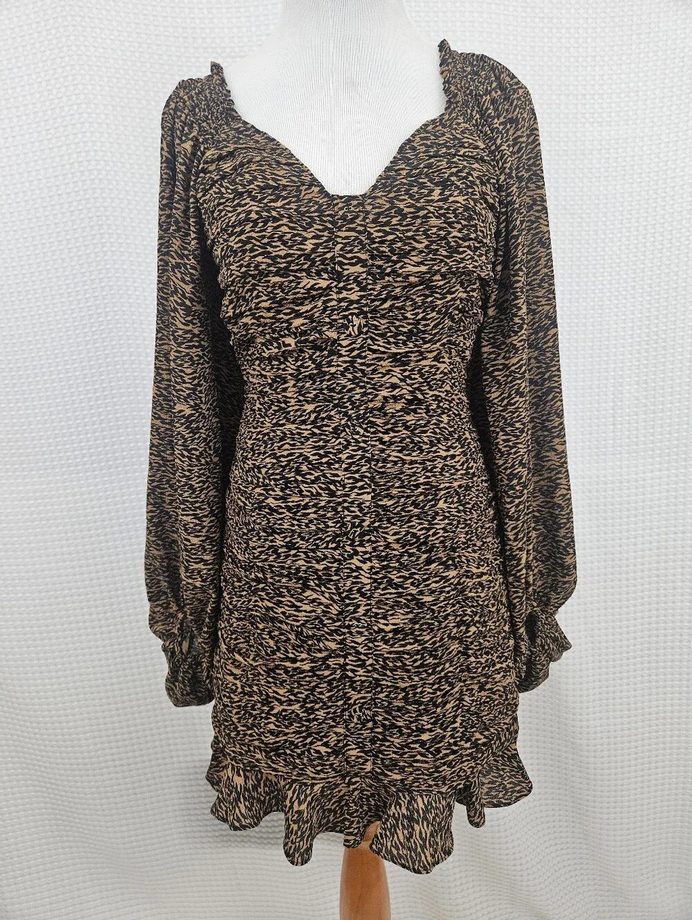 Ted Baker London Wyatte Ruched Bodycon Mini Dress Long Sleeve Animal Print XS/1 - Picture 2 of 10